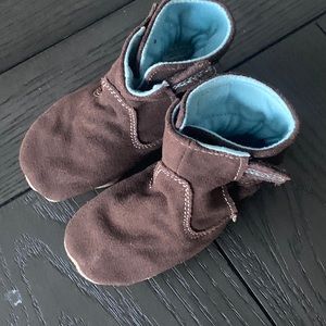NEW!!! Baby Robeez slip on with velcro booties